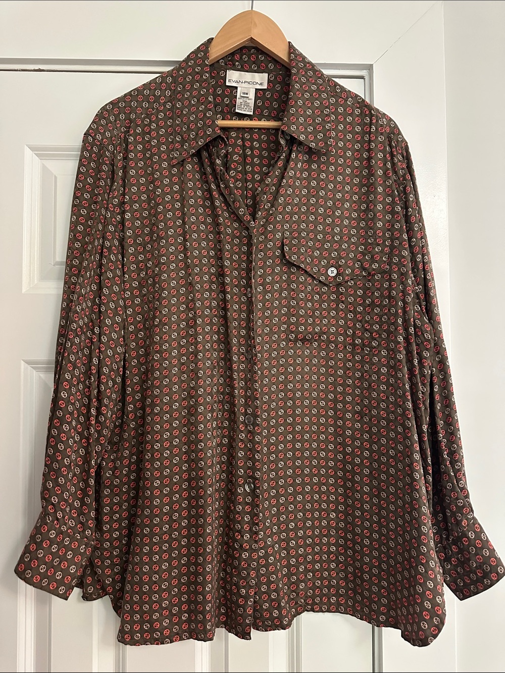 Evan Picone Silk Button Down Long Sleeve bloise size 18 brown pink